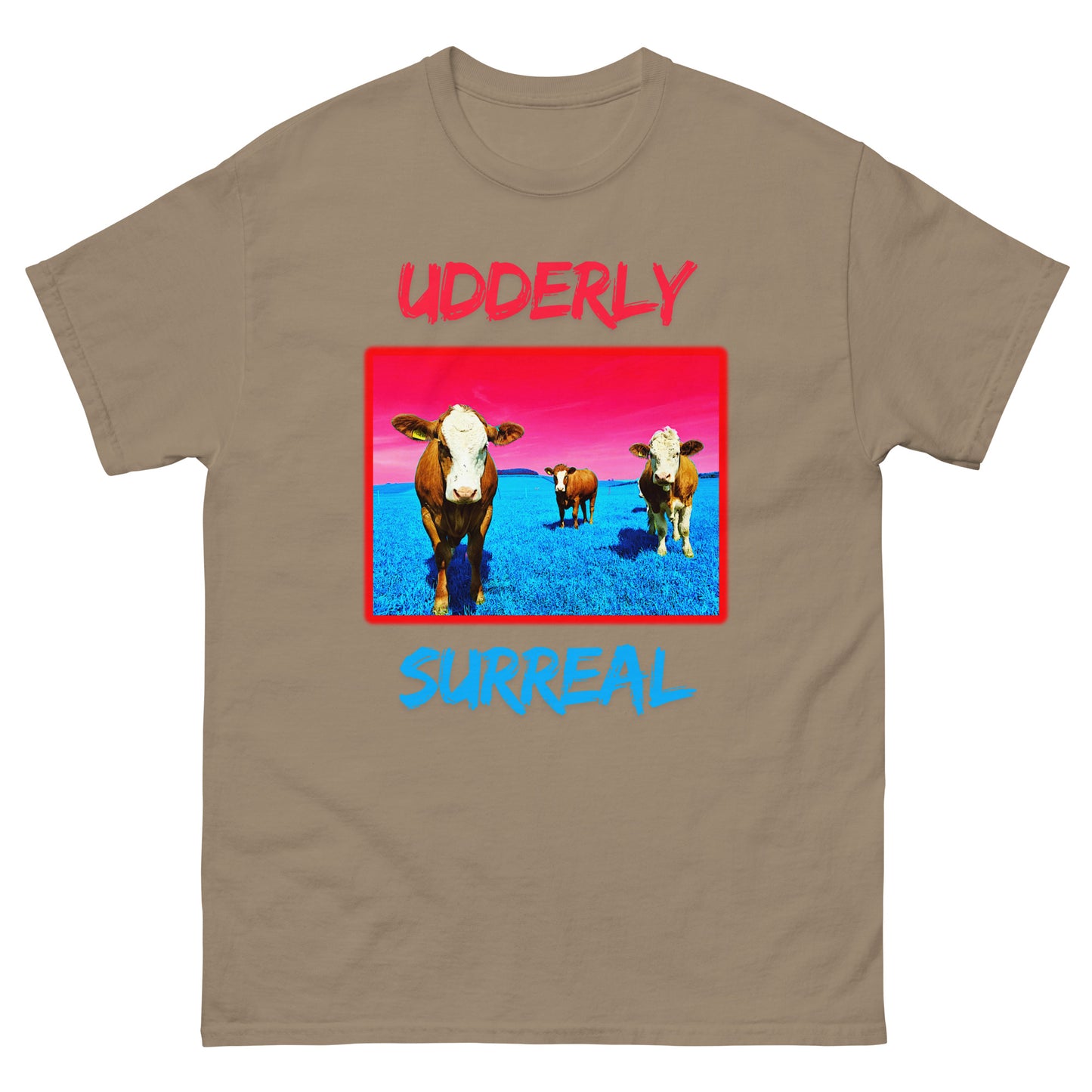 UDDERLY SURREAL || Klassisches Unisex-T-Shirt