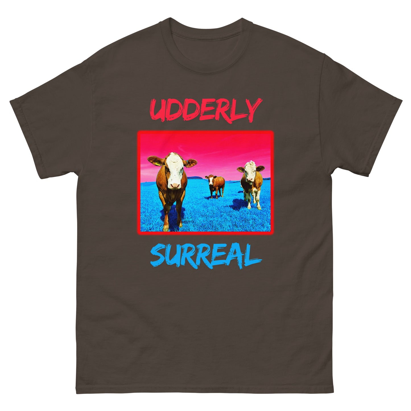 UDDERLY SURREAL || Klassisches Unisex-T-Shirt