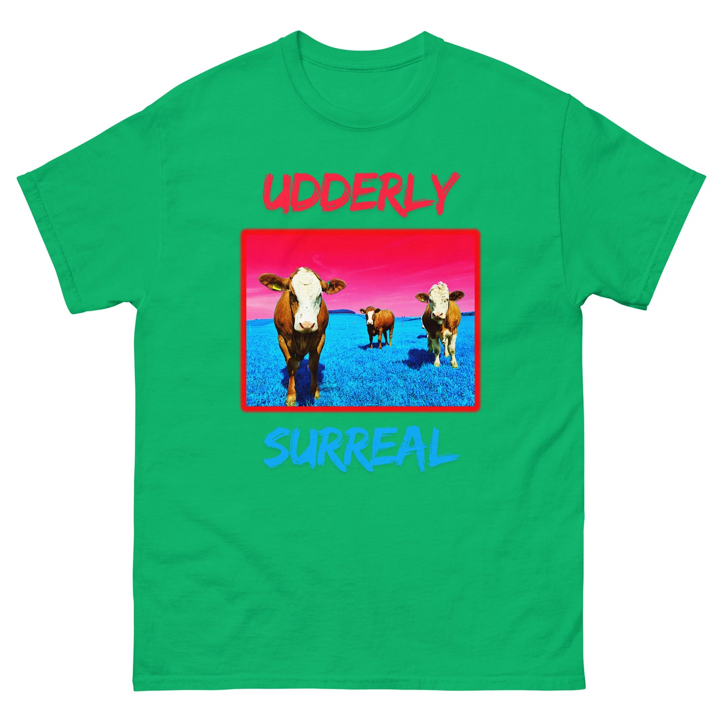 UDDERLY SURREAL || Klassisches Unisex-T-Shirt